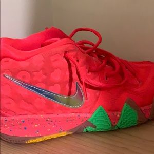 kyrie 4 lucky charms youth